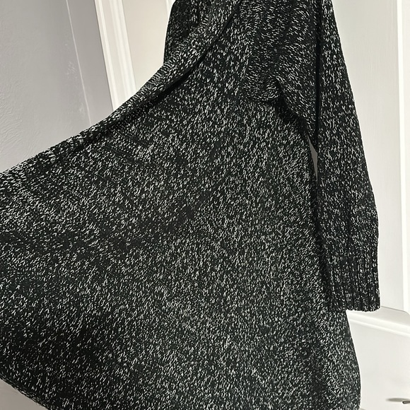 Merona Black Sweater - Picture 5 of 6